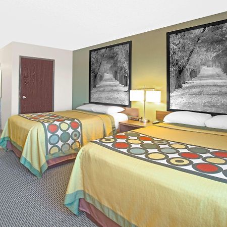 Hotel Super 8 By Wyndham Windsor/Madison North Exteriér fotografie