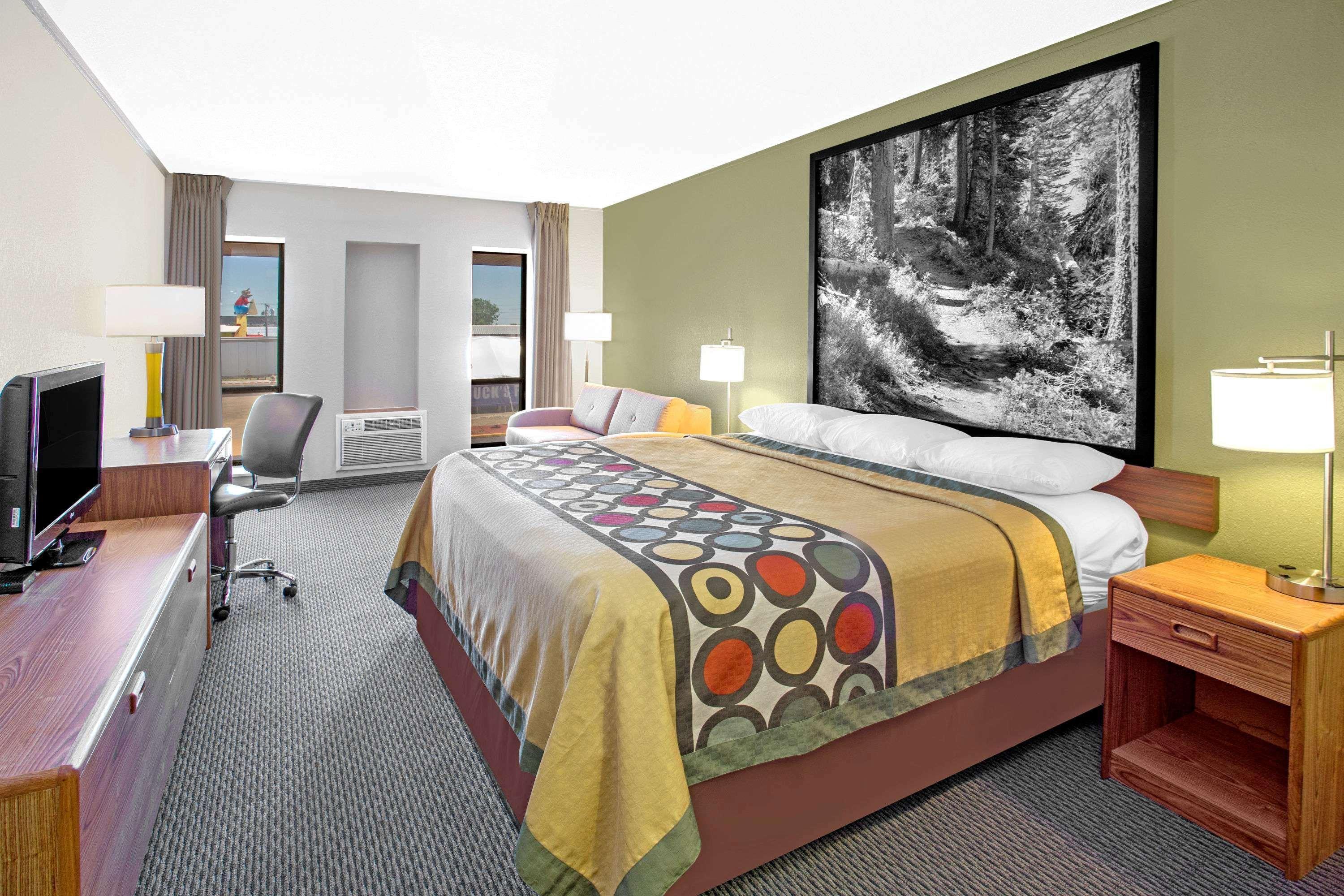 Hotel Super 8 By Wyndham Windsor/Madison North Exteriér fotografie