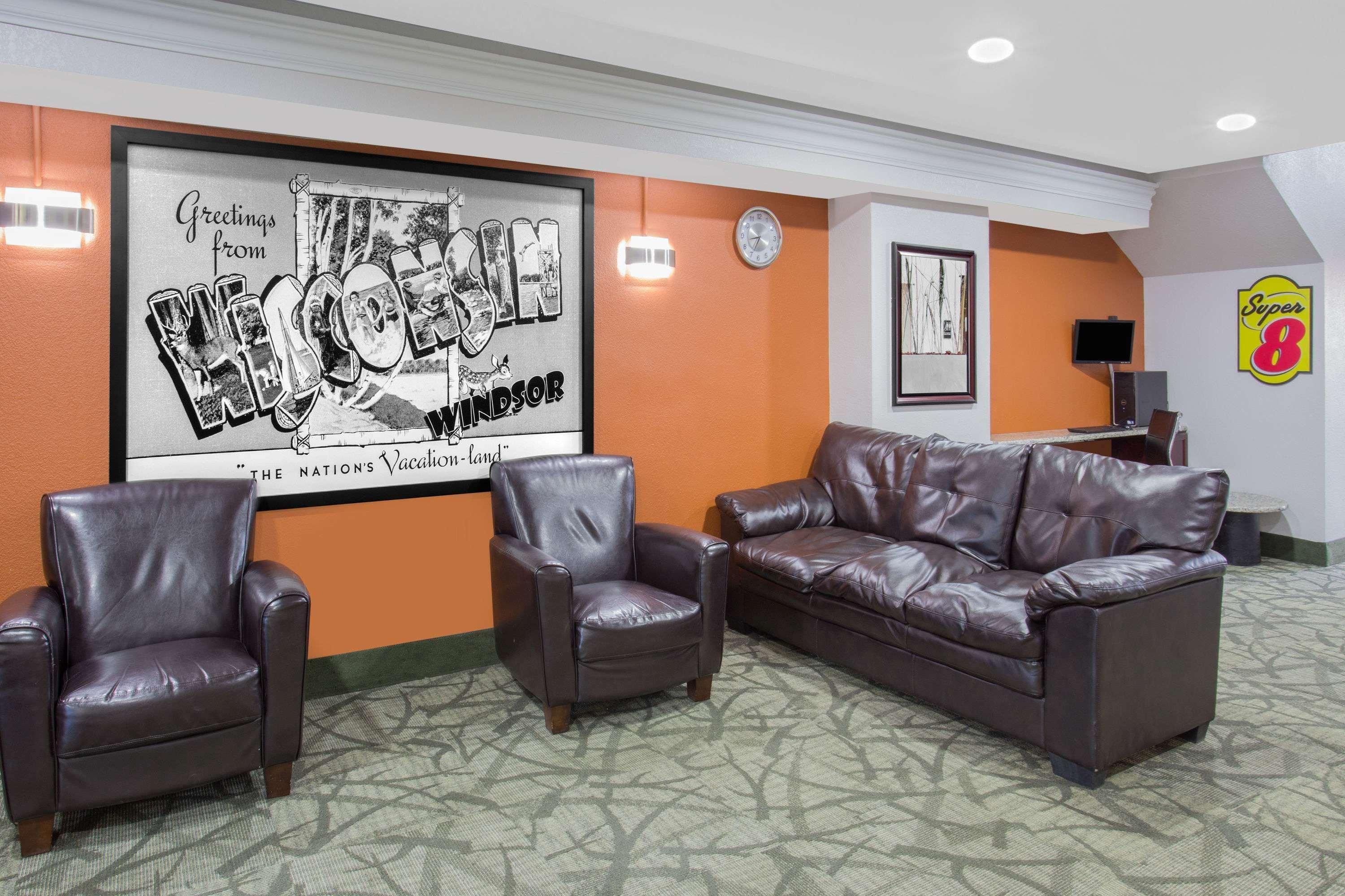 Hotel Super 8 By Wyndham Windsor/Madison North Exteriér fotografie
